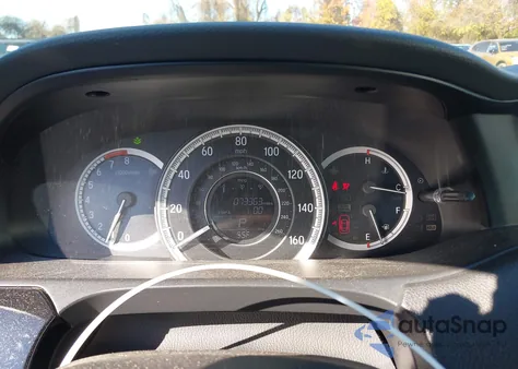 2017 Honda Accord Lx z USA, uszkodzony, nr VIN 1HGCR2F32HA124200